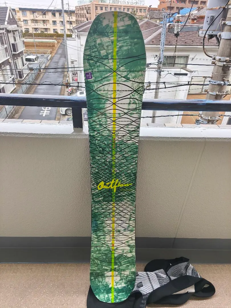 2026年最新】OUTFLOW スノーボードの人気アイテム - メルカリ