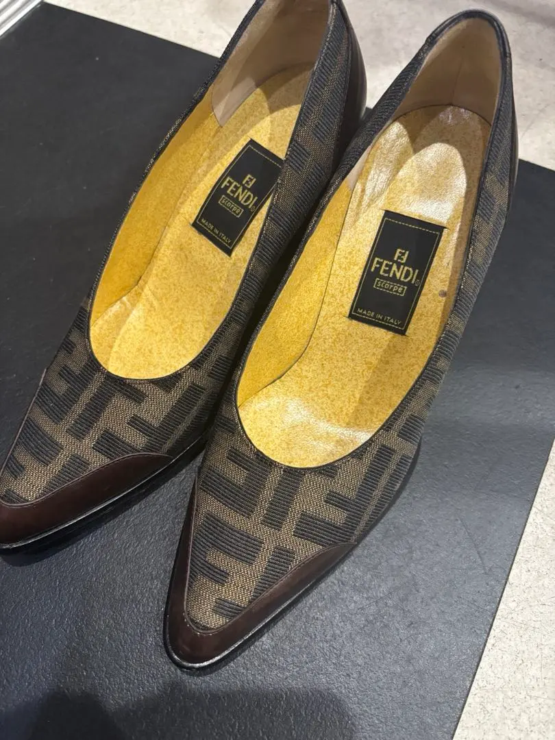 2026年最新】ズッカパンプスの人気アイテム - メルカリ