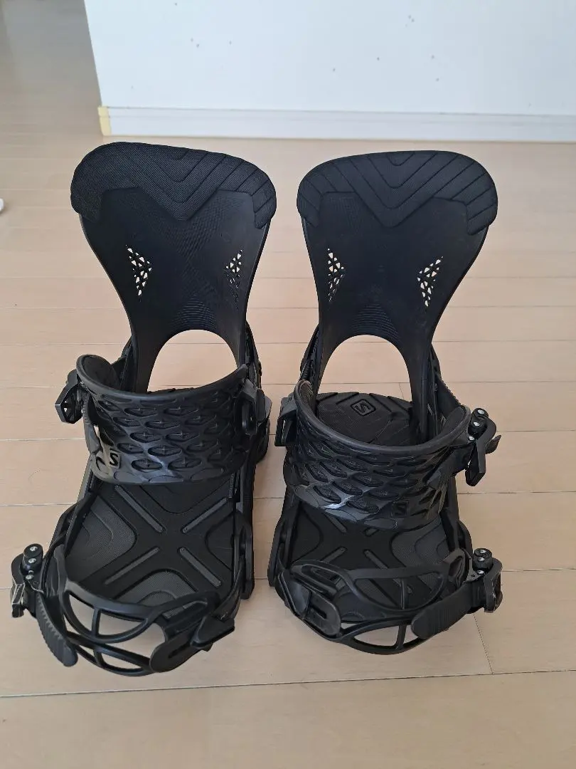 2026年最新】サロモン defenderの人気アイテム - メルカリ