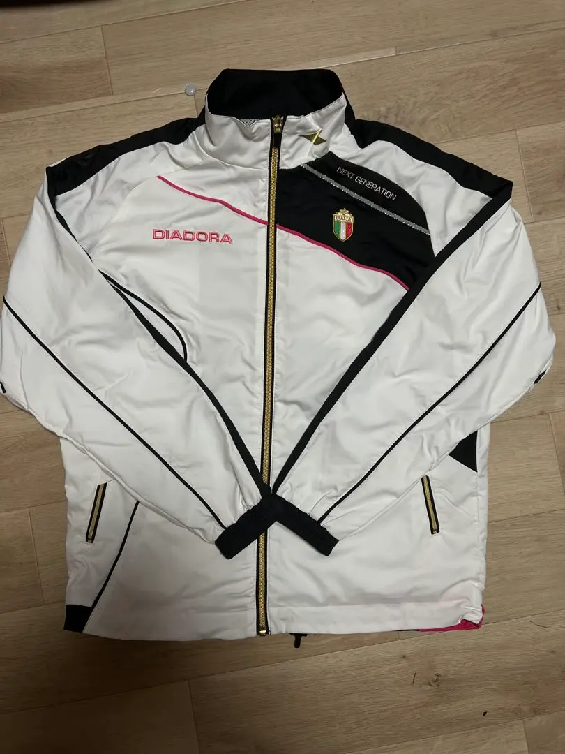 2026年最新】ディアドラ ウインドブレーカーの人気アイテム - メルカリ