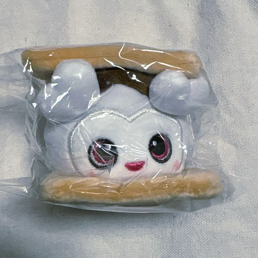 2026年最新】twiceダブリーチャームの人気アイテム - メルカリ