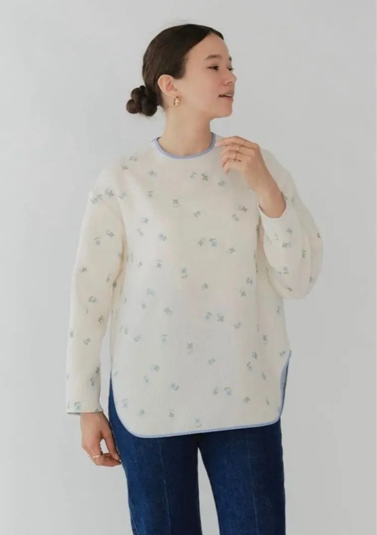 2026年最新】yori フクレフレアブラウスの人気アイテム - メルカリ