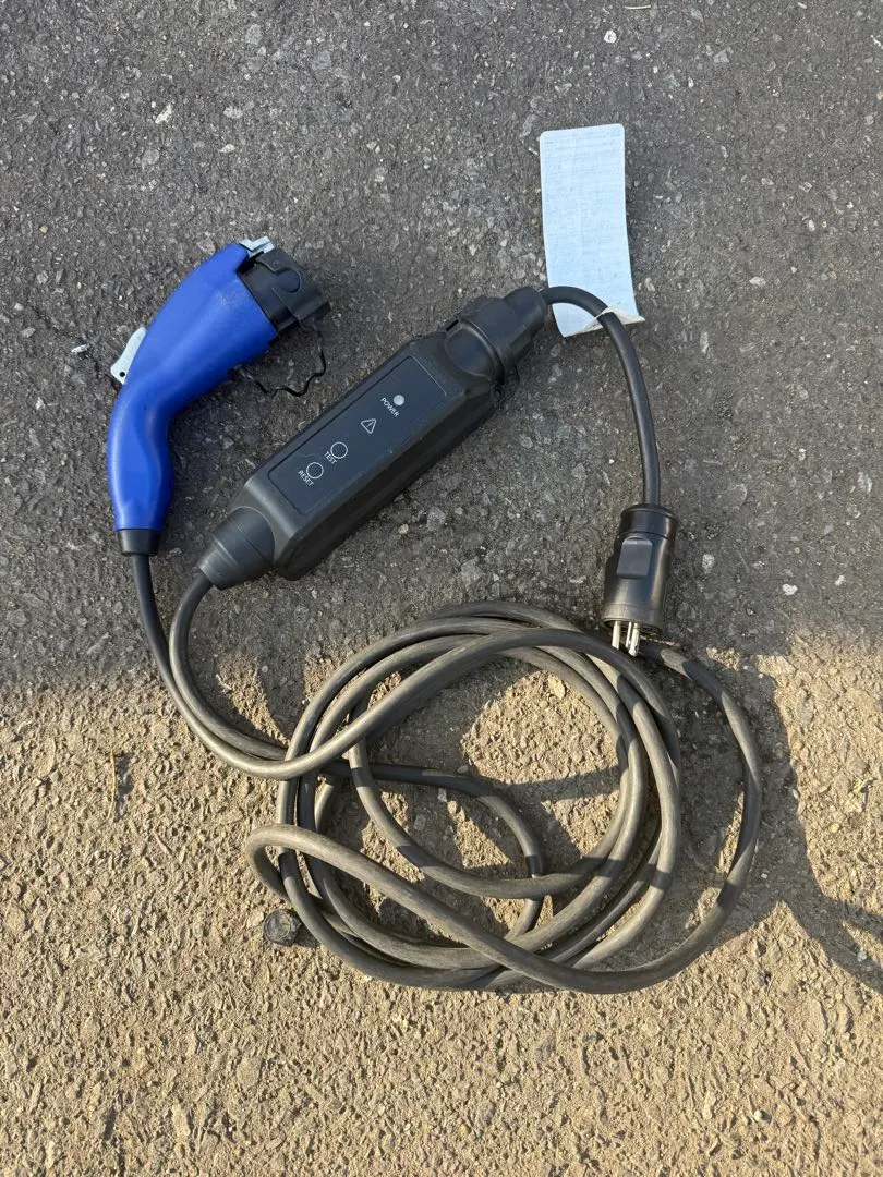 2026年最新】トヨタプリウスphv充電ケーブルの人気アイテム - メルカリ