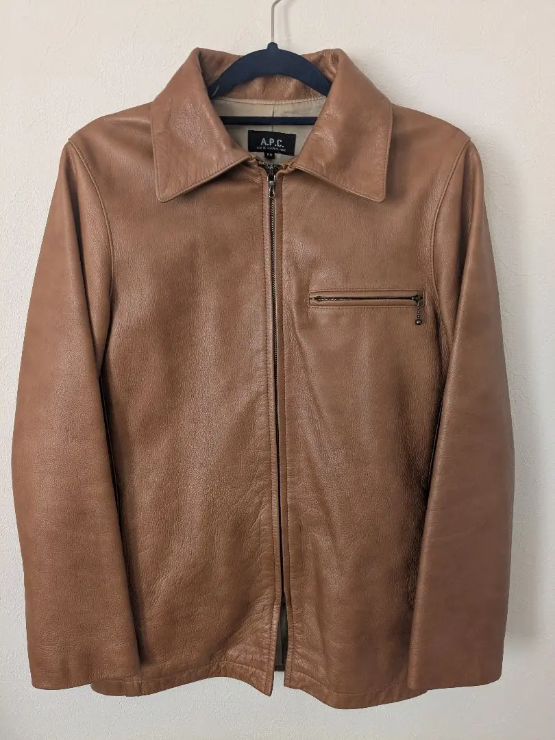 2026年最新】A.P.C. シングルライダースの人気アイテム - メルカリ