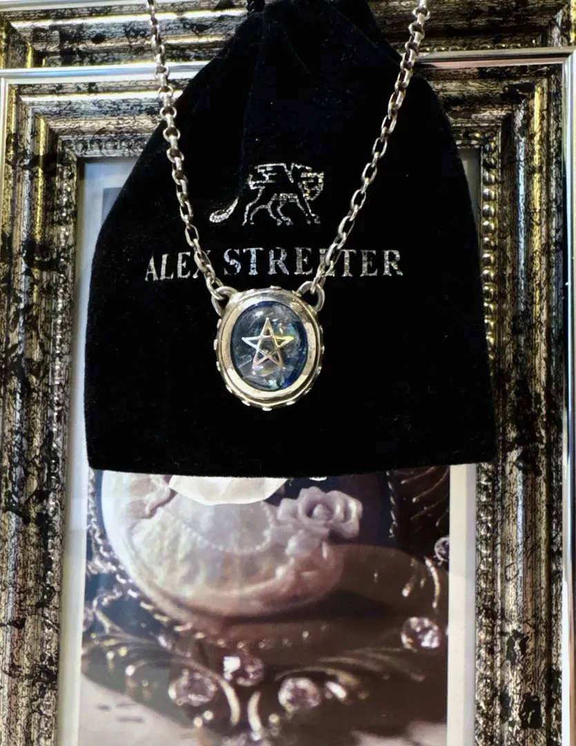 2026年最新】リリー・エルランドソンの人気アイテム - メルカリ