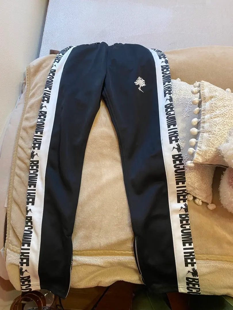 2026年最新】become tree パンツの人気アイテム - メルカリ