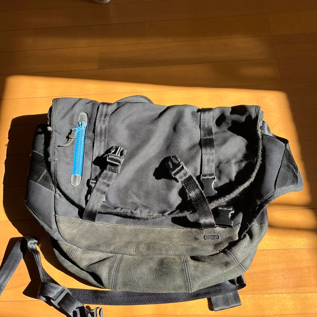 2026年最新】visvim メッセンジャーバッグの人気アイテム - メルカリ