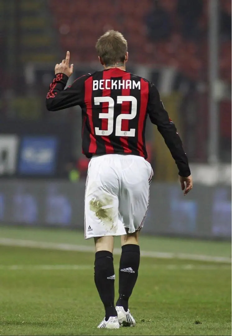 2026年最新】ベッカム ミラン ユニフォームの人気アイテム - メルカリ