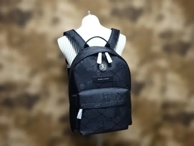 2026年最新】MARK&LONA リュック・バックパックの人気アイテム - メルカリ