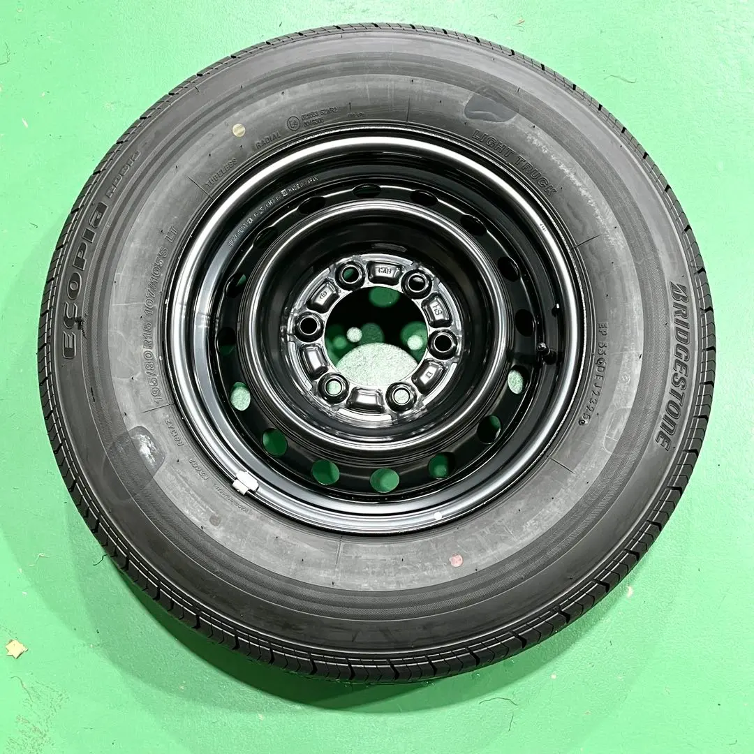 2026年最新】ハイエース スペア タイヤの人気アイテム - メルカリ
