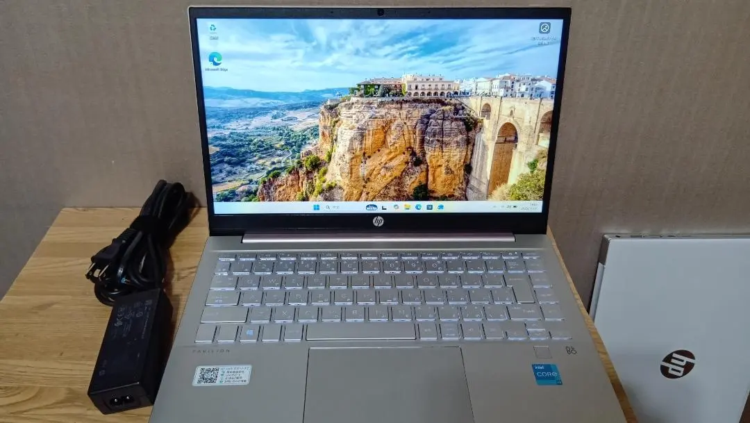 2026年最新】hp pavilion 13-an0054tuの人気アイテム - メルカリ