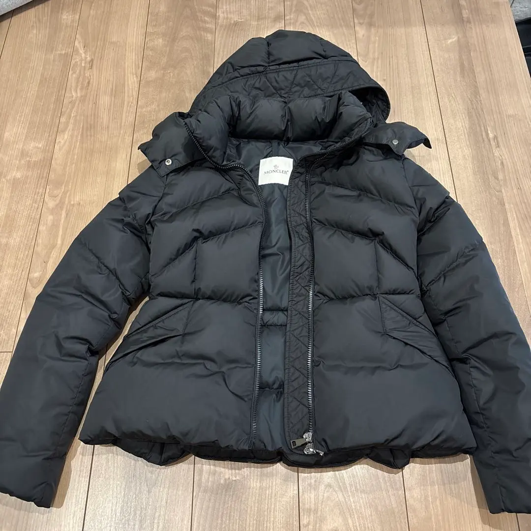 2026年最新】aloe モンクレールの人気アイテム - メルカリ