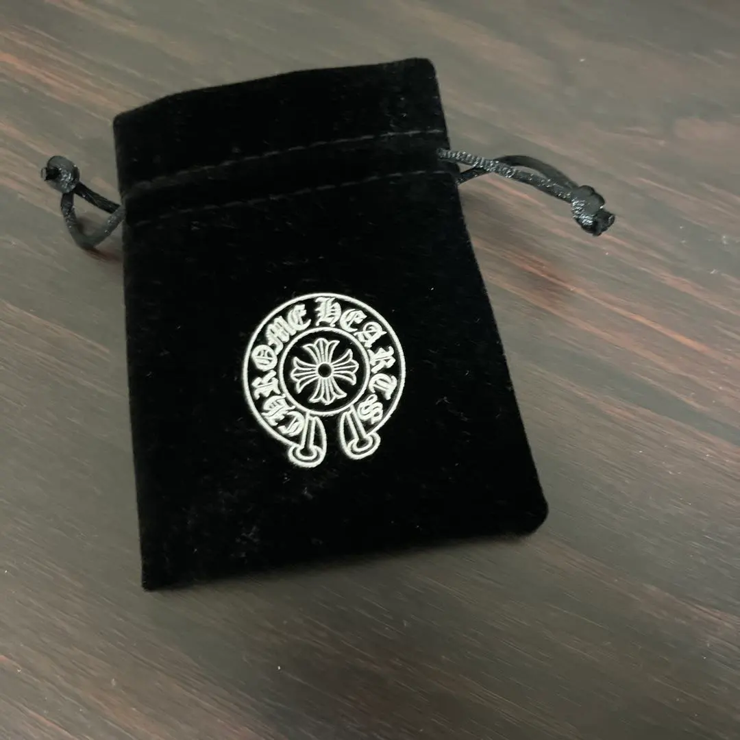 2026年最新】CHROME HEARTS 小物入れの人気アイテム - メルカリ
