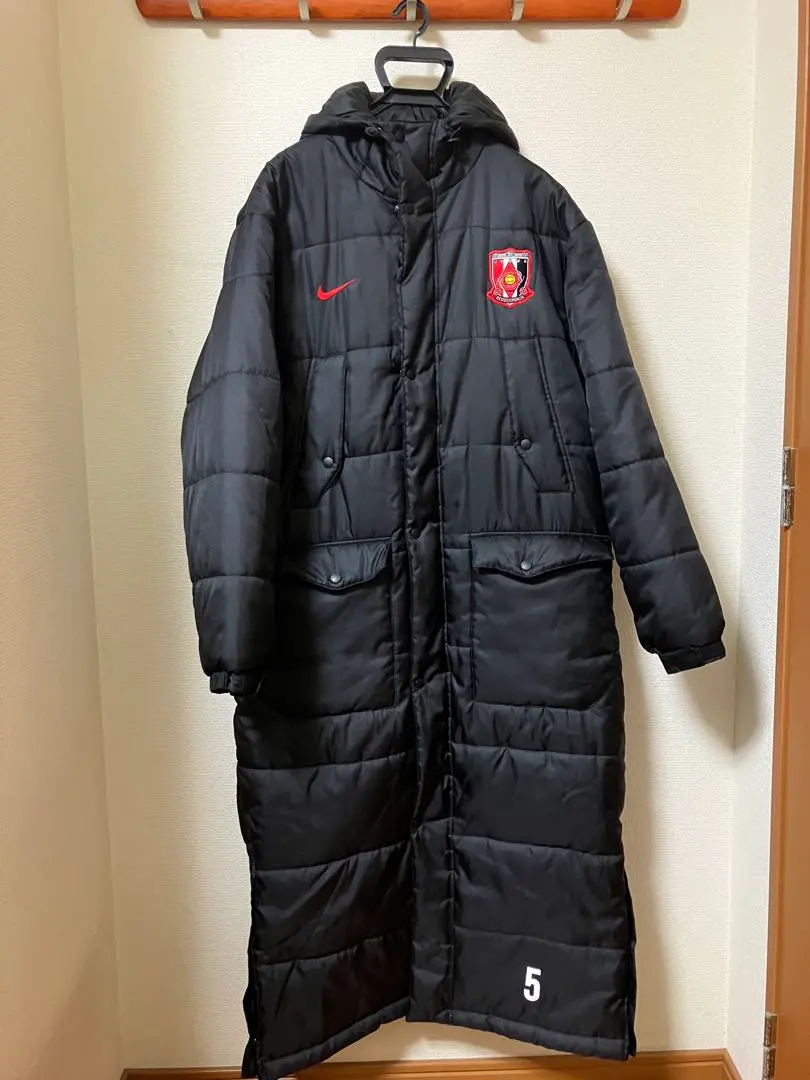 2026年最新】浦和レッズベンチコートの人気アイテム - メルカリ