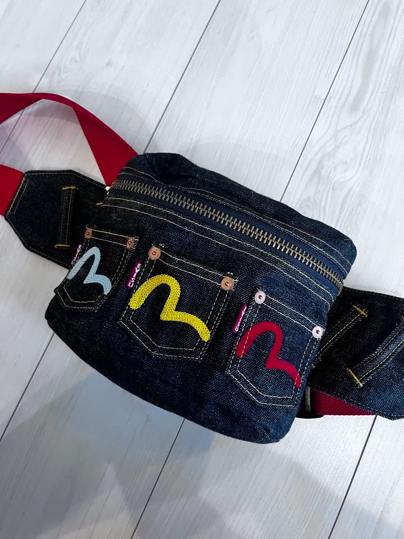 2026年最新】evisu ボディバッグの人気アイテム - メルカリ