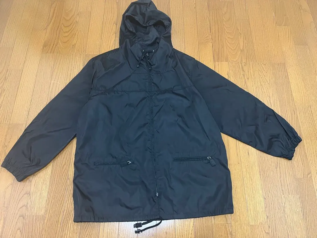 2026年最新】PRADA マウンテンパーカーの人気アイテム - メルカリ