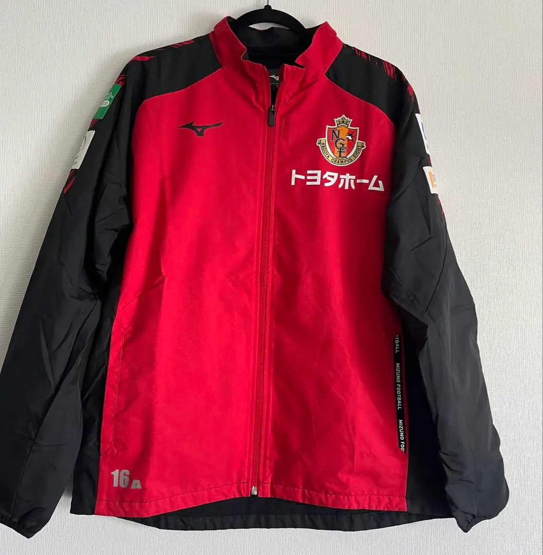 2026年最新】名古屋グランパス ウォーマーの人気アイテム - メルカリ