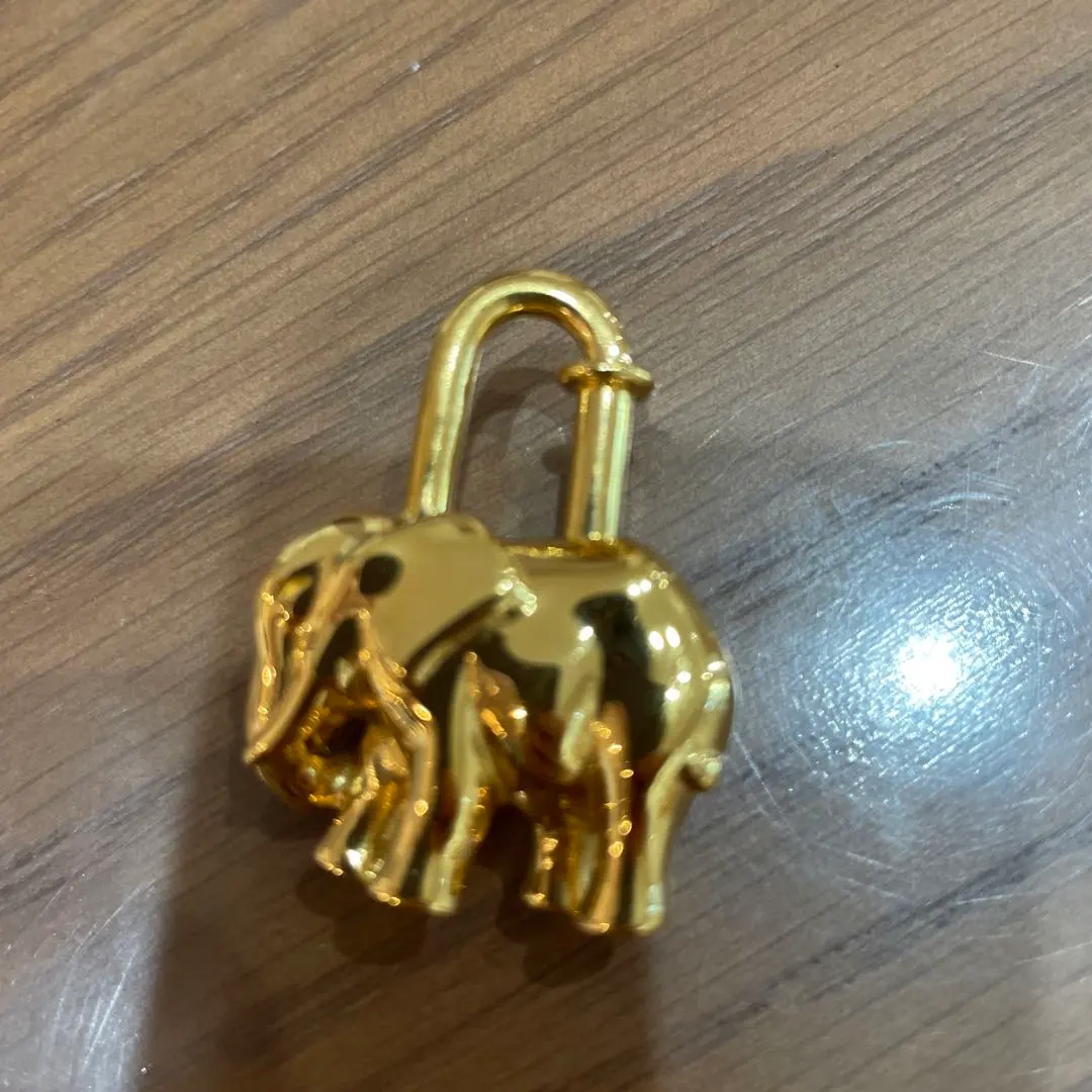 2026年最新】エルメス カデナ 象の人気アイテム - メルカリ