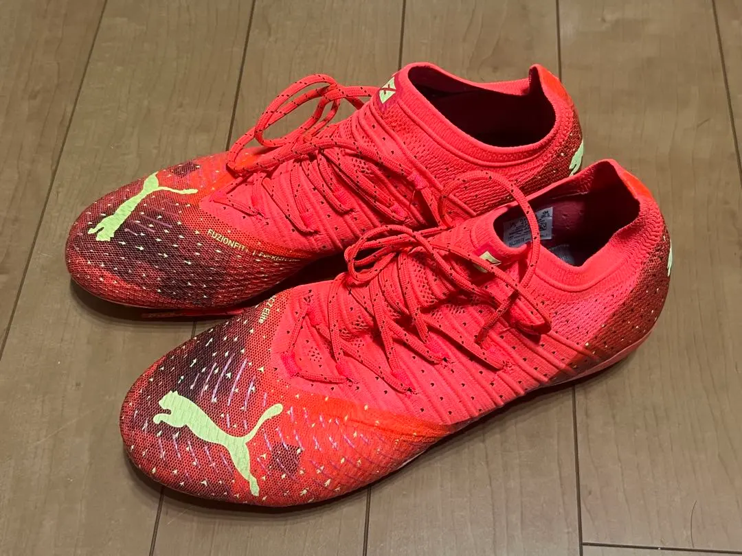 2026年最新】遠藤航スパイクの人気アイテム - メルカリ