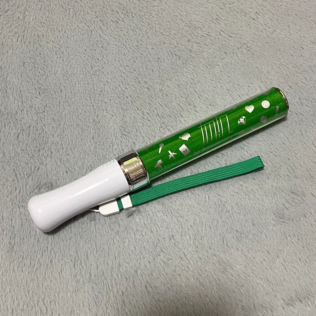 2026年最新】7m!n ペンライトの人気アイテム - メルカリ