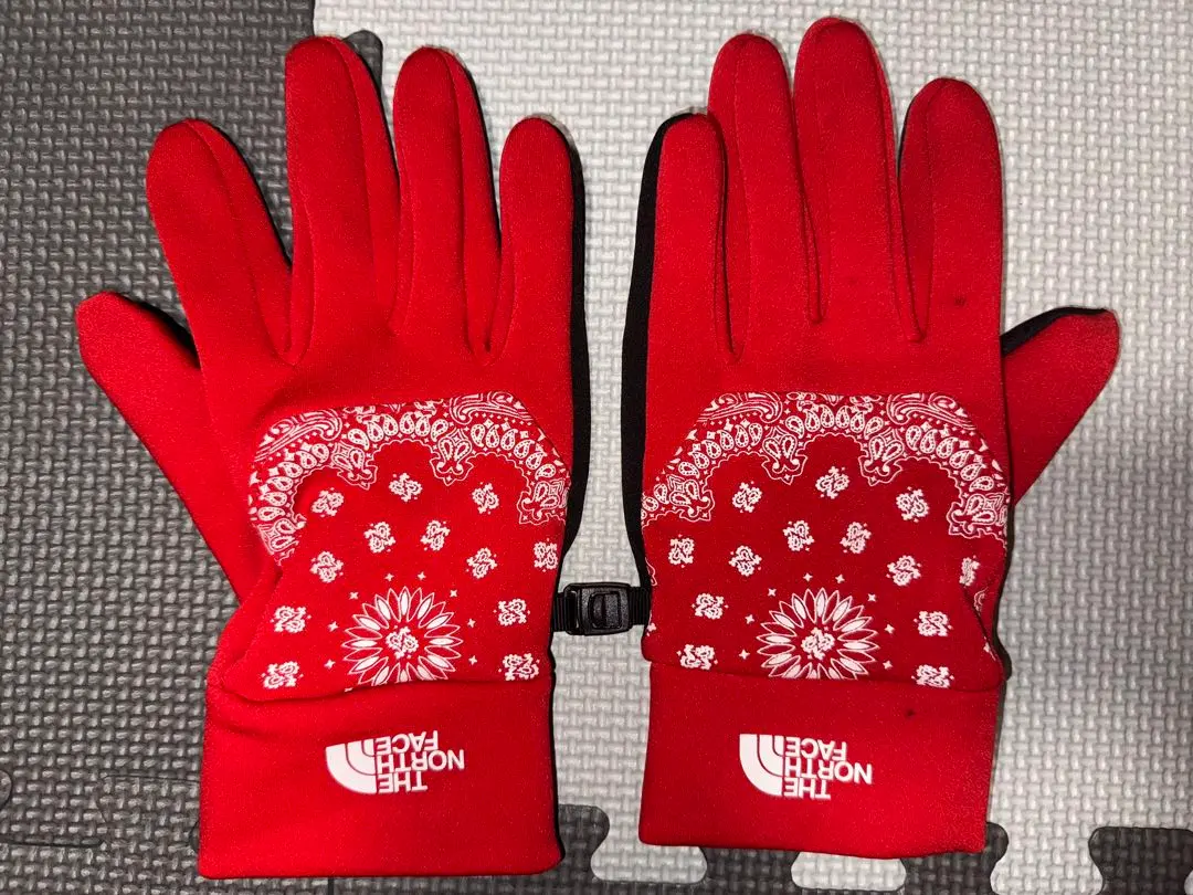 2026年最新】supreme north bandana gloveの人気アイテム - メルカリ