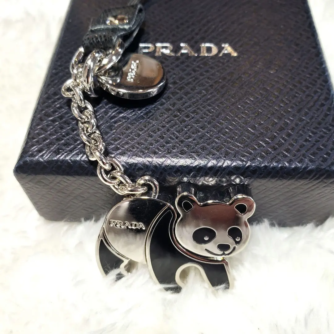 2026年最新】プラダ PRADA パンダの人気アイテム - メルカリ