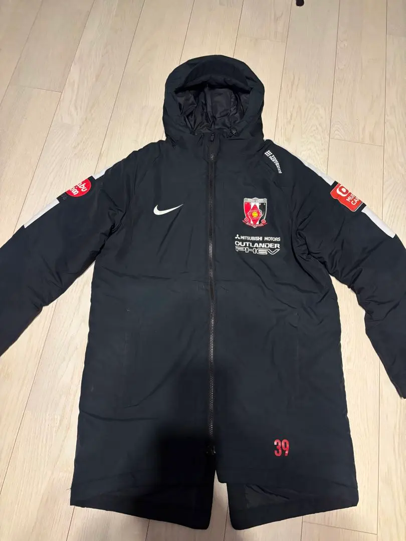 2026年最新】浦和レッズベンチコートの人気アイテム - メルカリ