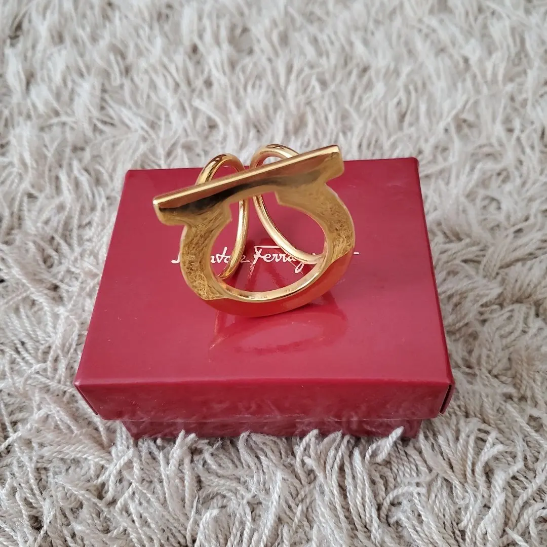 2026年最新】Ferragamo カラー：ゴールド系 リング・指輪の人気