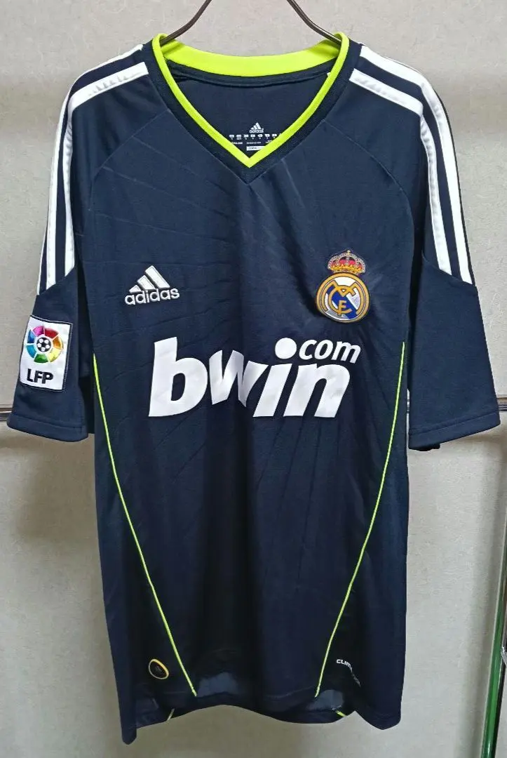 2026年最新】ベンゼマ ユニフォームの人気アイテム - メルカリ