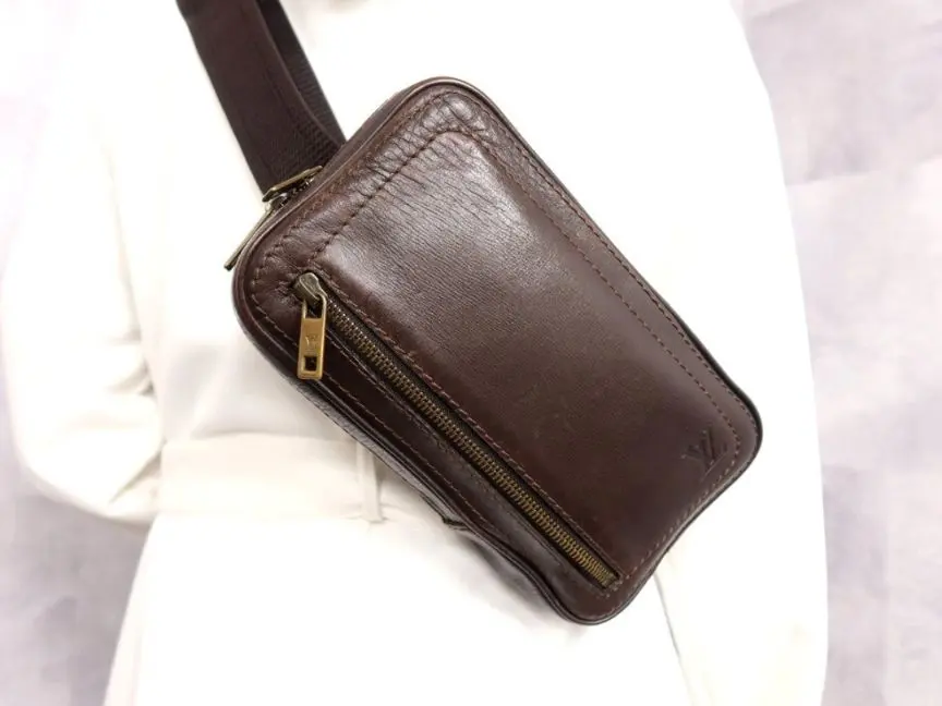 2026年最新】ヴィトン ユタ ボディバッグの人気アイテム - メルカリ