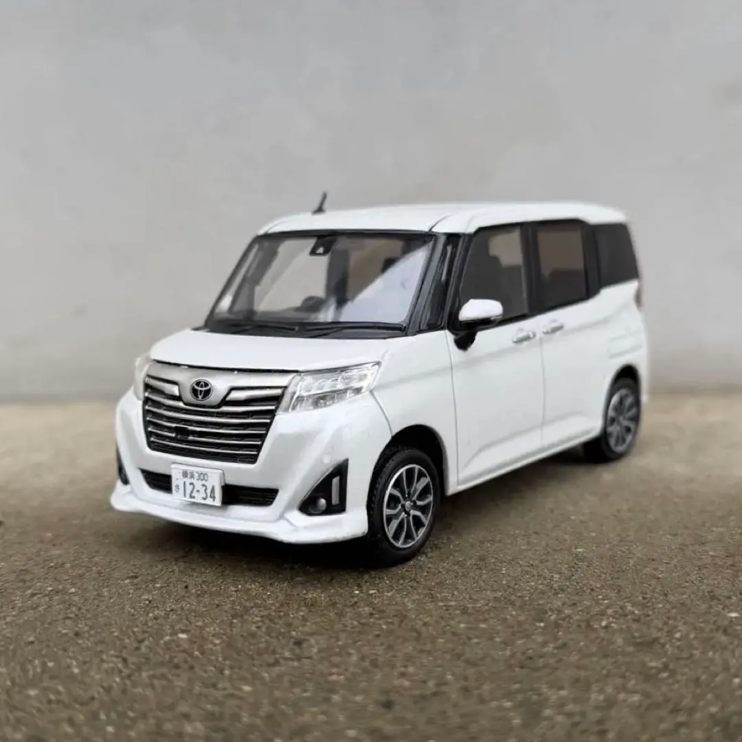 2026年最新】トヨタルーミーカラーサンプルの人気アイテム - メルカリ