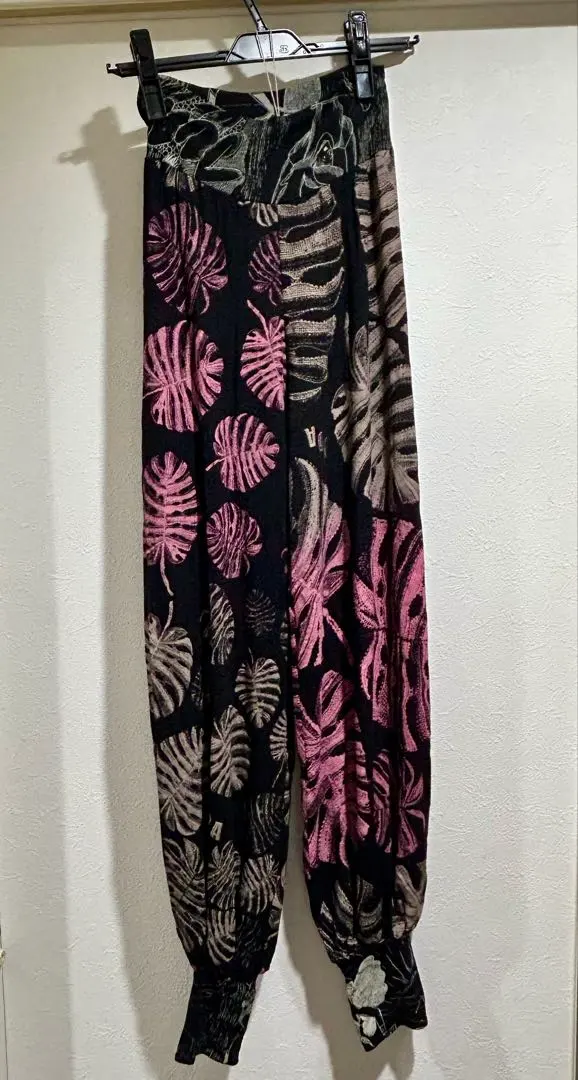 2026年最新】juana de arco アラジンパンツの人気アイテム - メルカリ