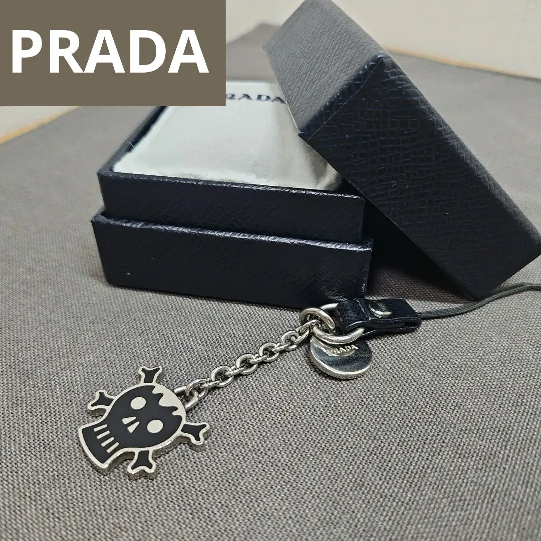2026年最新】プラダ 携帯ストラップの人気アイテム - メルカリ