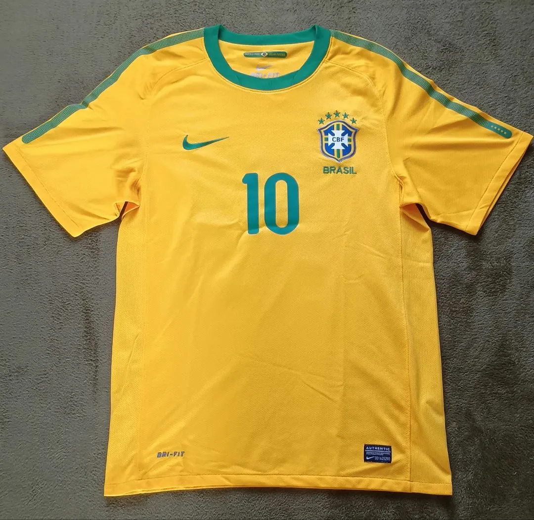 2026年最新】ブラジル代表カカの人気アイテム - メルカリ