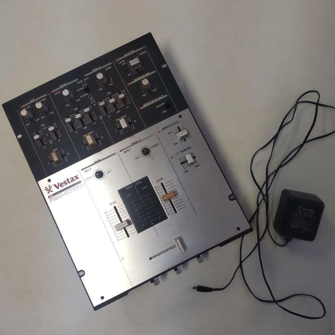 2026年最新】Vestax ベスタクス VMC-002 DJミキサーの人気アイテム