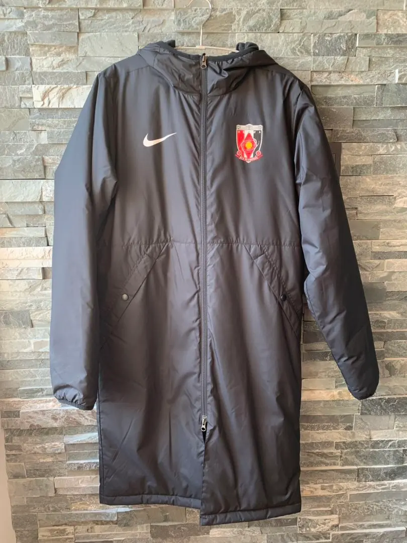 2026年最新】浦和レッズベンチコートの人気アイテム - メルカリ