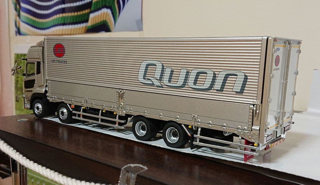 UDトラックス 1/43 クオン CG ハイルーフ UD TRUCKS - メルカリ