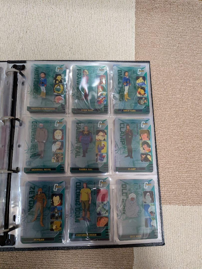 ガンダムカード260枚と COSMIC ERA FILE　ラクス　ハマーンセイラ