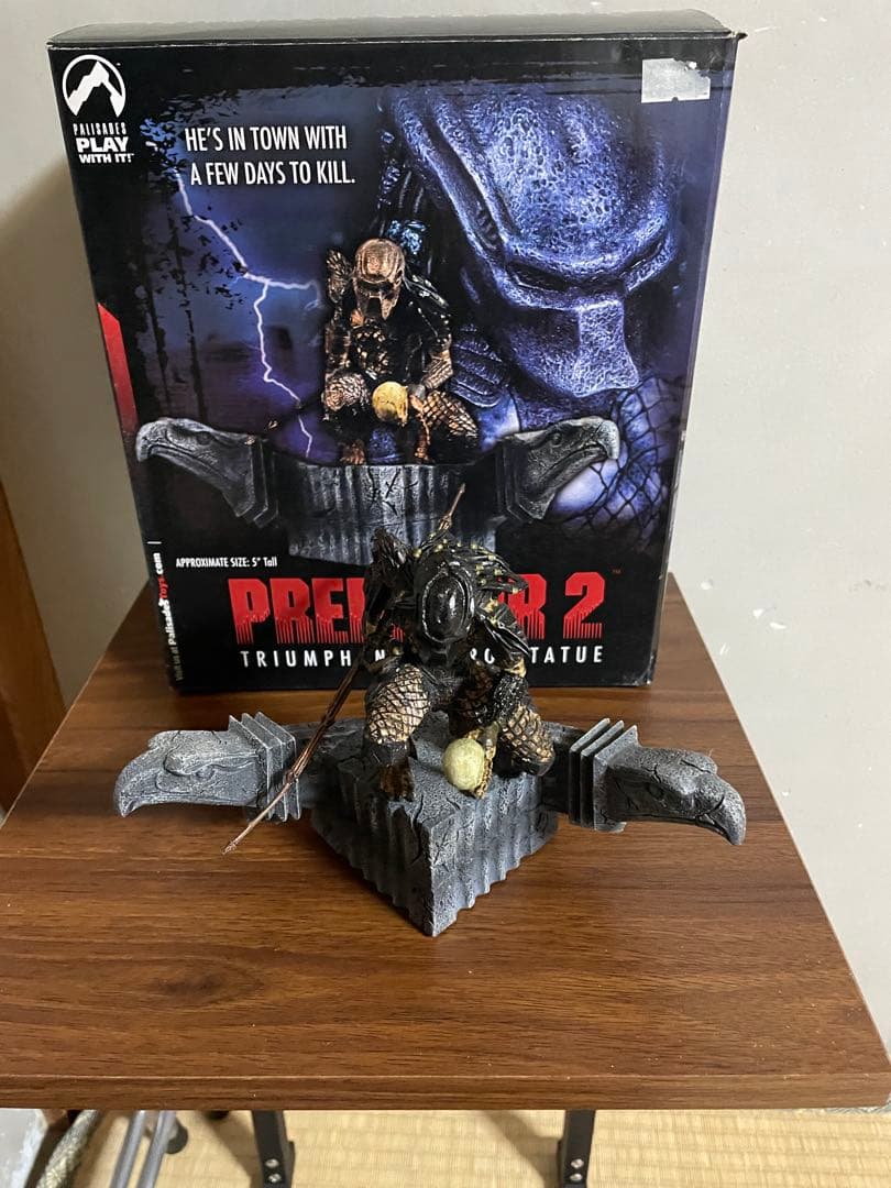プレデター2 世界限定3,000パリセイズ製スタチューフィギュア