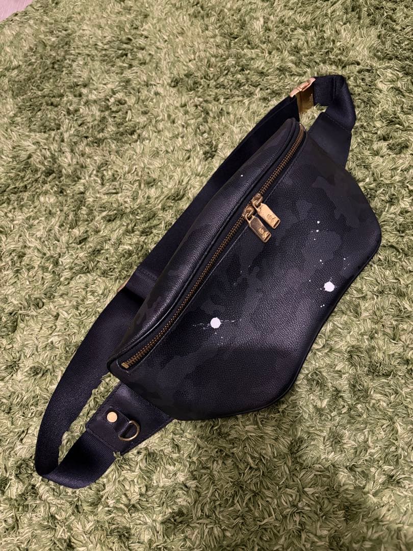 ジャンティバンティボディバッグ GENTIL BANDIT（ジャンティバンティ）ボディバッグ ブラックカモ | B