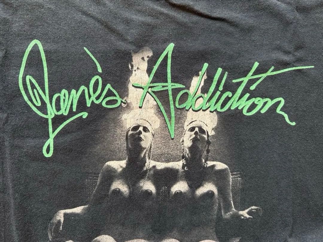 Jane's Addiction Nothing's Shocking Tシャツ