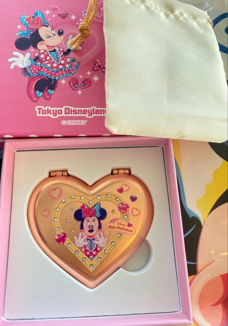 イヤリング　コンパクトミラー　ミニーファンダーランド　 ディズニー パルパルーザ