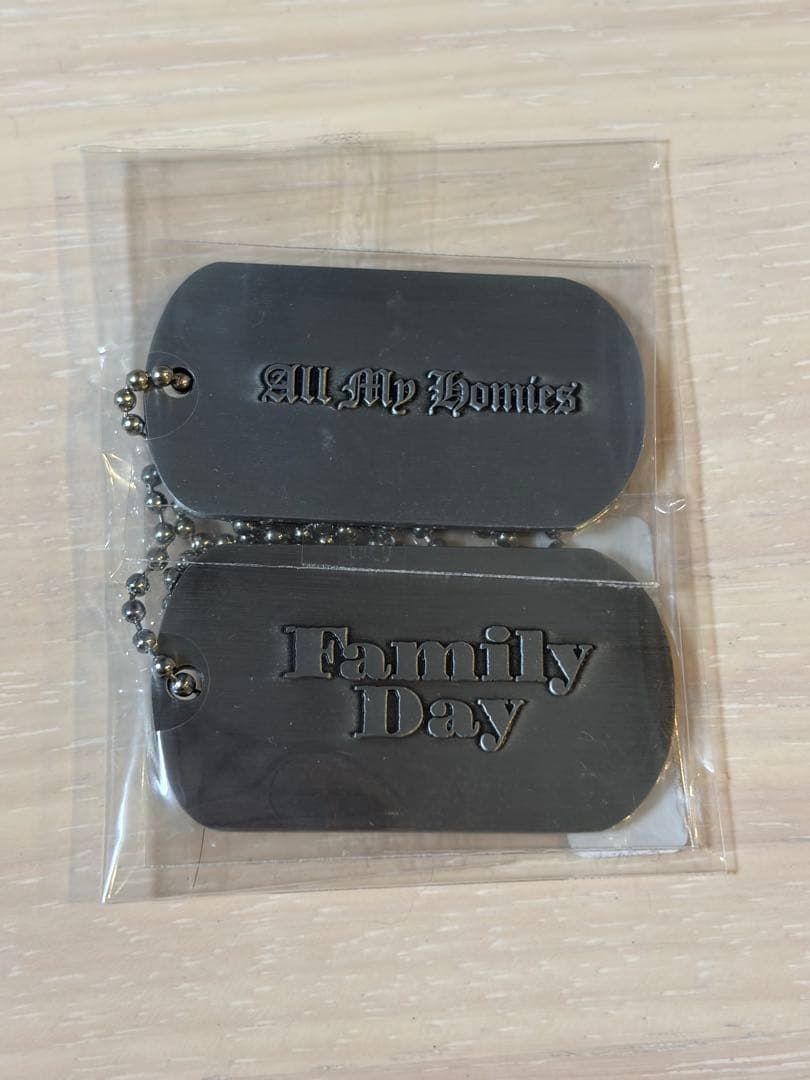 All My Homies Family Day ドッグタグ - メルカリ