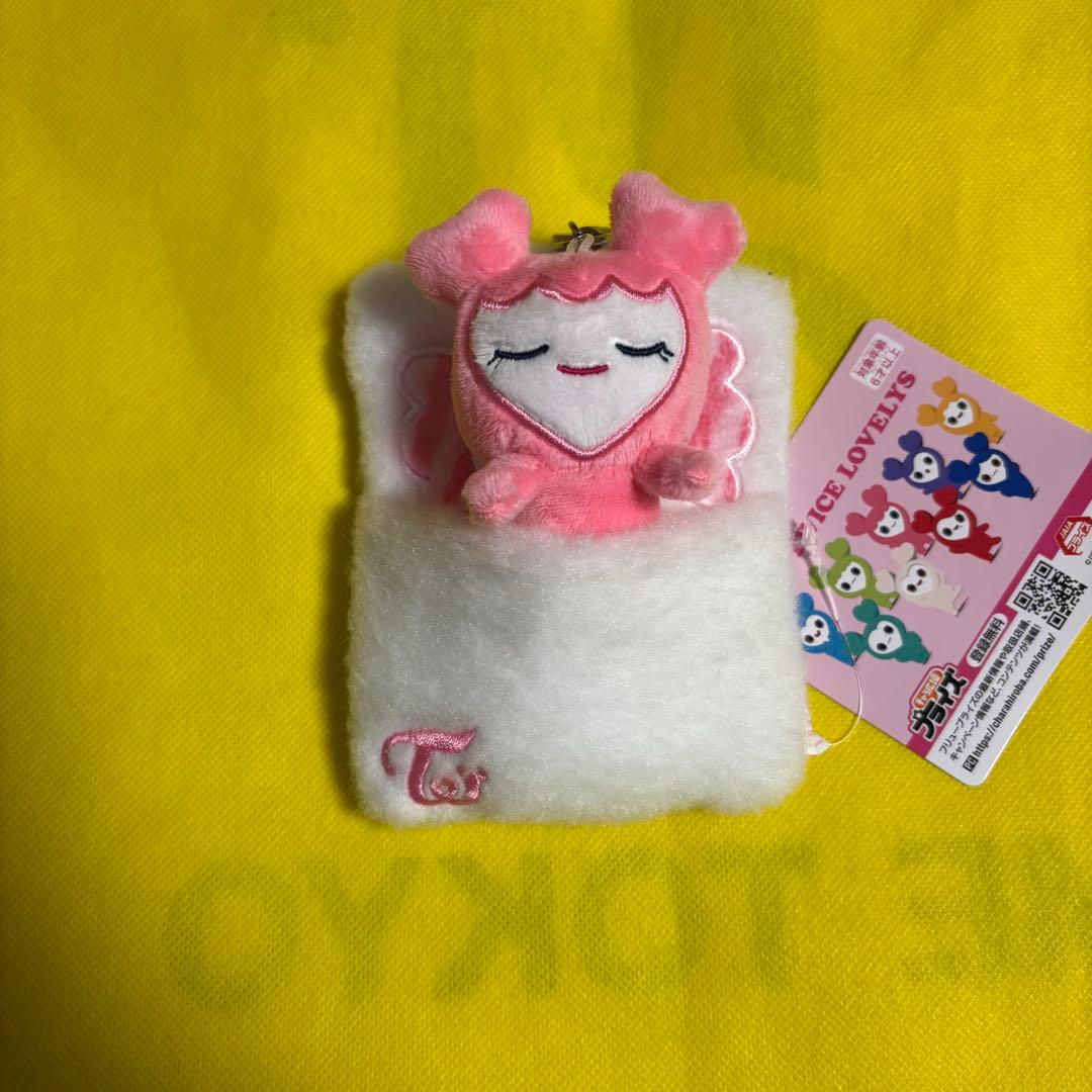 TWICE GiGO おふとんリールパスケース モモ モブリー ⑤ - メルカリ