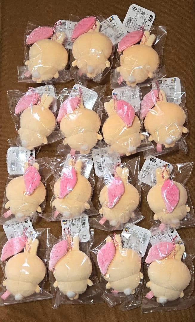 ちいかわ うさぎ スッキリ目　オタ活　ペンライト　うちわ マスコット 25点