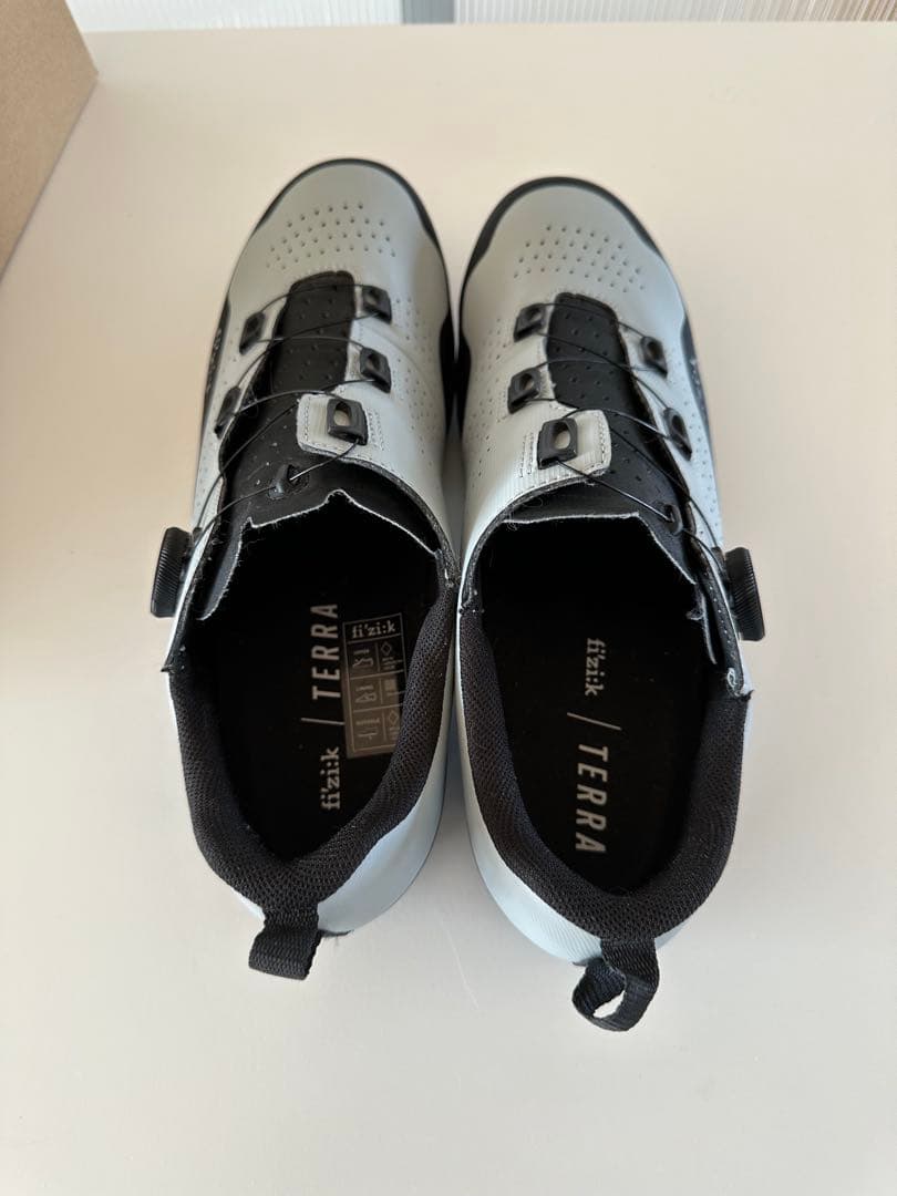 fi'zi:k フィジークATLAS TERRA 44 / 28cm SPD - メルカリ