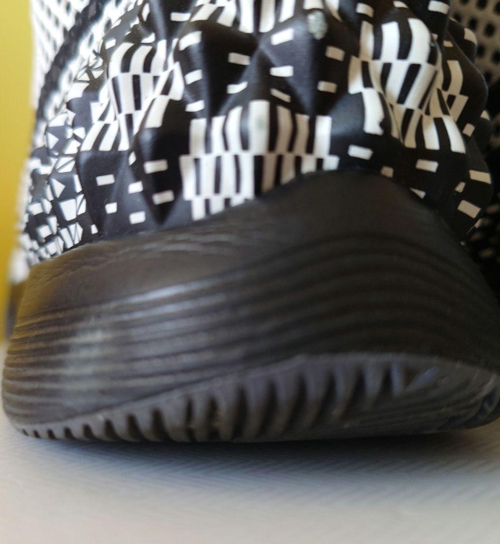 値下【レア 美品】NIKE KYRIE 1 BHM 28.5cm