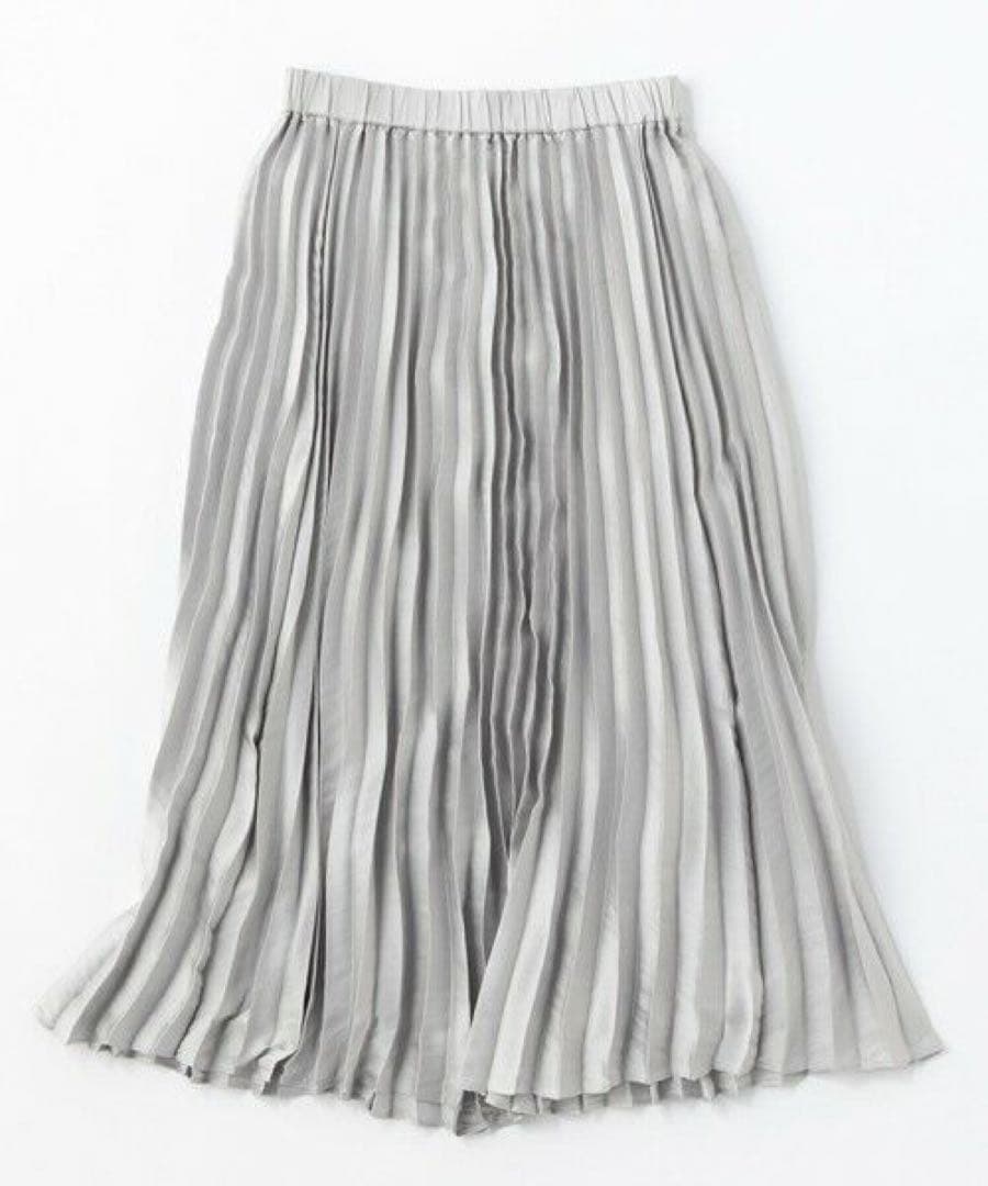 新品 タグ付✨UNFILO❤️プリーツスカート ライトグレー XL 大きい