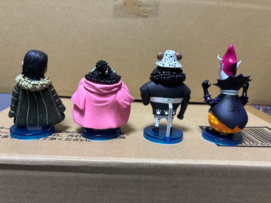 ワールドコレクタブルフィギュア　ワンピース　vol.0 vol.4