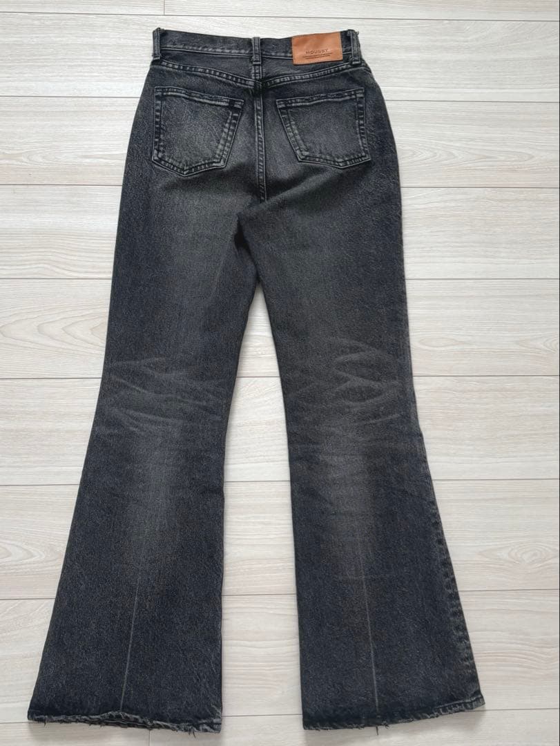MOUSSY MVS BLACK FLARE 25インチ 通常丈 - メルカリ